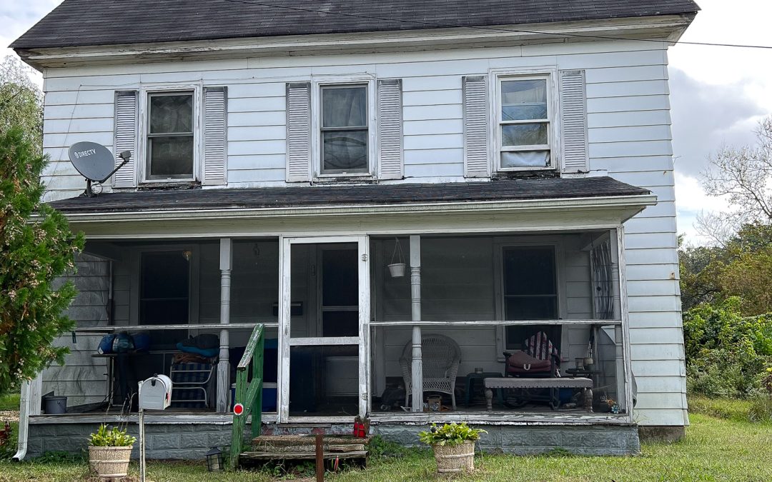 🏠🔑 Investment Opportunity: Renovation Potential 📍 223 Denton Rd, Federalsburg, MD