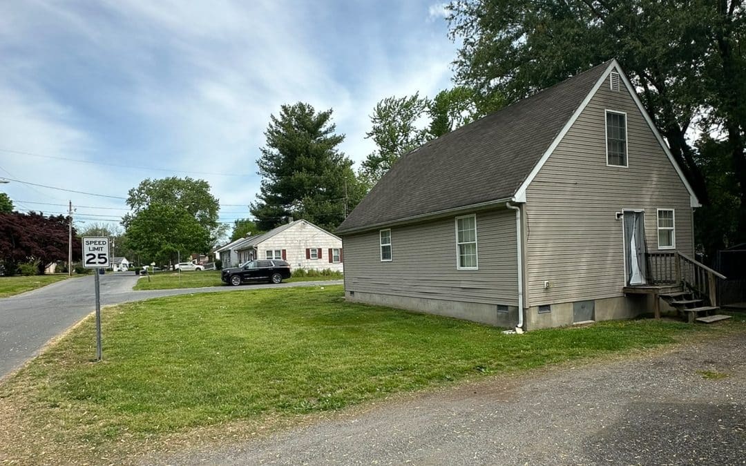 🏠 Calling All Investors and Flippers!  🛠️ 300 Mulberry St, Hurlock, Maryland