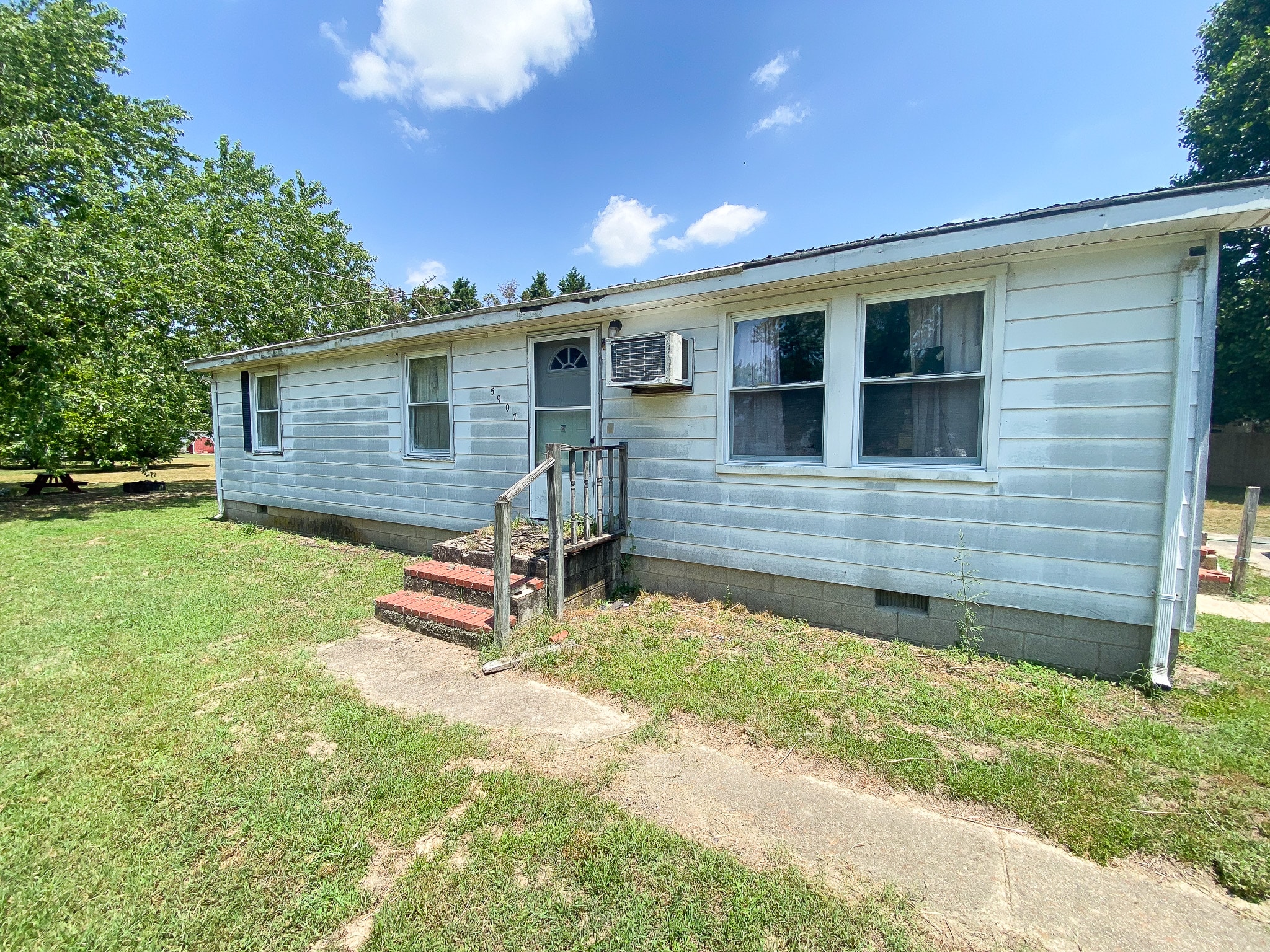 IMG_2200 House For Sale in Great Location